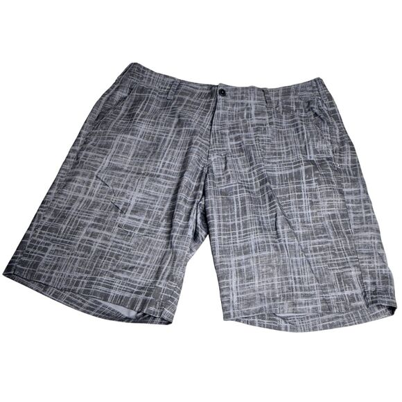 Under Armour Men's Abstract Flat Front Casual Golf Chino Shorts Gray Size 40 - Picture 1 of 7